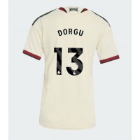 Manchester United Patrick Dorgu #13 Kolmaspaita Naiset 2026-27 Lyhythihainen